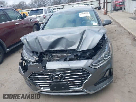 2019 Hyundai Sonata SE with VIN 5NPE24AF7KH751127, listed as a IAAI auction lot 41184221 with 83,267 mi miles and . Bid and sale history available at carsss.com. Image 12.