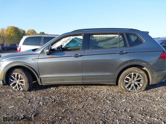 2021 Volkswagen Tiguan S with VIN 3VV0B7AX5MM000806, listed as a IAAI auction lot 40648538 with 38,224 mi miles. Bid and sale history available at carsss.com. Image 14.