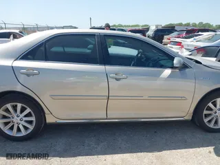 2013 Toyota Camry Hybrid LE with VIN 4T1BD1FK3DU092856, listed as a IAAI auction lot 42010493 with 27,497 mi miles. Bid and sale history available at carsss.com. Image 13.