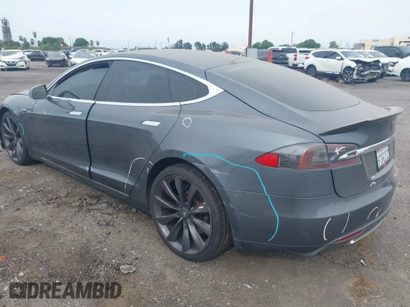 2013 Tesla Model S with VIN 5YJSA1AG5DFP13149, listed as a IAAI auction lot 42116437 with 140,999 mi miles. Bid and sale history available at carsss.com. Image 3.