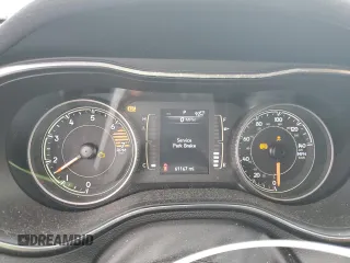 2019 Jeep Cherokee Latitude Plus z VIN 1C4PJMLB4KD162564, wystawiony jako Copart lot #60292615 z przebiegiem 61 167 mil mil oraz Szkoda całkowita • Salvage title. Historia ofert i sprzedaży dostępna na DreamBid. Obrazek 9.