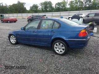 2000 BMW 3 Series 323i with VIN WBAAM3347YCA92579, listed as a Copart auction lot 60823235 with 216,510 mi miles and Salvage title. Bid and sale history available at DreamBid. Image 2.