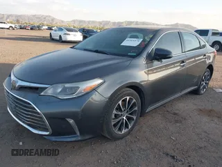 2017 Toyota Avalon XLE z VIN 4T1BK1EB0HU249028, wystawiony jako IAAI lot #41915371 z przebiegiem 83 024 mil mil oraz . Historia ofert i sprzedaży dostępna na DreamBid. Obrazek 2.