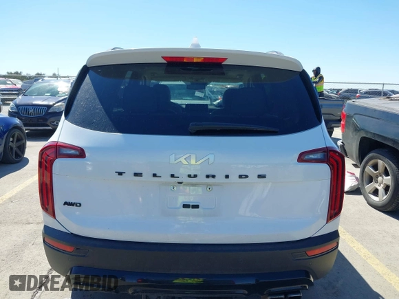 2022 Kia Telluride EX with VIN 5XYP3DHC5NG242215, listed as a IAAI auction lot 41809074 with 41,245 mi miles and . Bid and sale history available at carsss.com. Image 16.