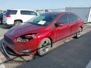 2017 Ford Focus SE с VIN 1FADP3FE3HL263455, выставлен на аукционе IAAI как лот 42822321 с пробегом 66 823 миль миль и . История ставок и продаж доступна на DreamBid. Изображение 2.