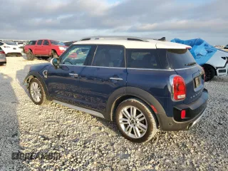 2017 MINI Countryman Cooper S with VIN WMZYT3C35H3D98725, listed as a Copart auction lot 73173754 with 36,285 mi miles and Salvage Title. Bid and sale history available at carsss.com. Image 2.
