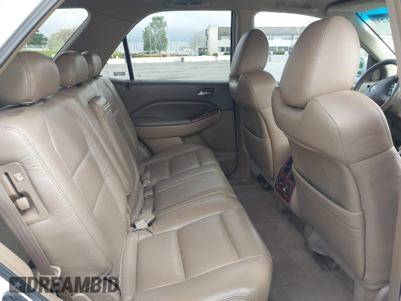 2004 Acura MDX Touring Pkg w/Navigation with VIN 2HNYD18834H520180, listed as a IAAI auction lot 41934124 with 201,817 mi miles. Bid and sale history available at carsss.com. Image 8.