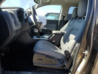 2016 Chevrolet Colorado 4WD LT with VIN 1GCGTCE35G1101386, listed as a Copart auction lot 46830585 with 161,419 mi miles and Salvage Title. Bid and sale history available at carsss.com. Image 7.