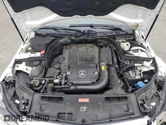 2013 Mercedes-Benz C 250 Sport z VIN WDDGF4HB3DG093576, wystawiony jako Copart lot #58558385 z przebiegiem 68 004 mil mil oraz Szkoda całkowita • Salvage title. Historia ofert i sprzedaży dostępna na DreamBid. Obrazek 11.