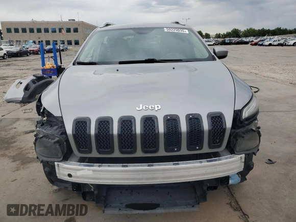2016 Jeep Cherokee Altitude z VIN 1C4PJMCB7GW308936, wystawiony jako Copart lot #59229035 z przebiegiem 124 087 mil mil oraz Szkoda całkowita • Salvage title. Historia ofert i sprzedaży dostępna na DreamBid. Obrazek 5.