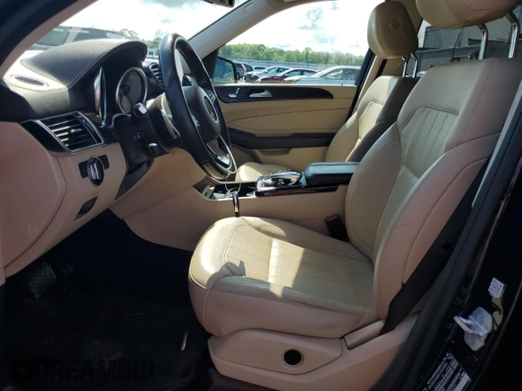 2017 Mercedes-Benz GLS 450 z VIN 4JGDF6EE6HA983517, wystawiony jako Copart lot #58035615 z przebiegiem 89 565 mil mil oraz Szkoda całkowita • Salvage title. Historia ofert i sprzedaży dostępna na DreamBid. Obrazek 7.