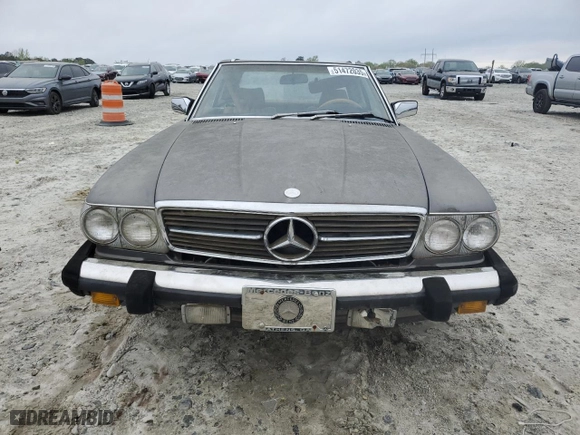 1988 Mercedes-Benz 560 Series 560SL with VIN WDBBA48D3JA078741, listed as a Copart auction lot 51472035 with 238,650 mi miles and Clean Title. Bid and sale history available at carsss.com. Image 5.