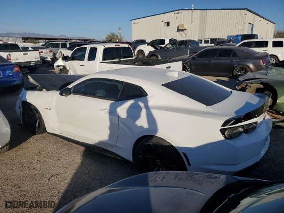2020 Chevrolet Camaro 1SS with VIN 1G1FE1R73L0105047, listed as a Copart auction lot 83538724 with 0 mi miles and Salvage Title. Bid and sale history available at carsss.com. Image 2.