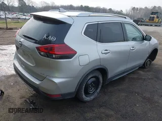 2018 Nissan Rogue SV with VIN JN8AT2MT9JW452978, listed as a IAAI auction lot 41780489 with 138,511 mi miles and . Bid and sale history available at carsss.com. Image 4.