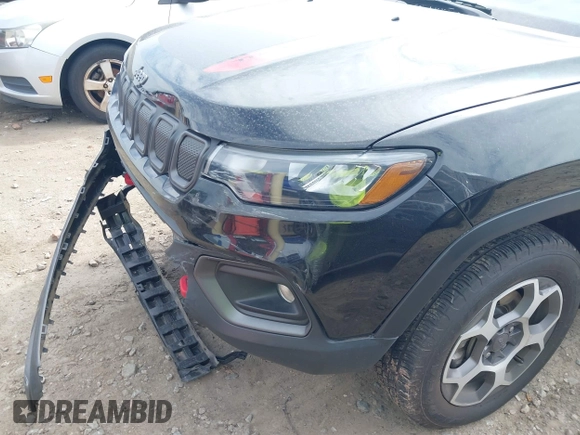 2022 Jeep Compass Trailhawk with VIN 3C4NJDDB8NT114134, listed as a IAAI auction lot 42428245 with 34,589 mi miles and . Bid and sale history available at DreamBid. Image 18.
