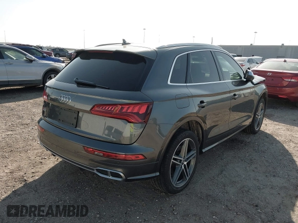 2018 Audi SQ5 Premium Plus z VIN WA1A4AFY1J2147407, wystawiony jako IAAI lot #40910292 z przebiegiem 74 942 mil mil oraz . Historia ofert i sprzedaży dostępna na DreamBid. Obrazek 4.