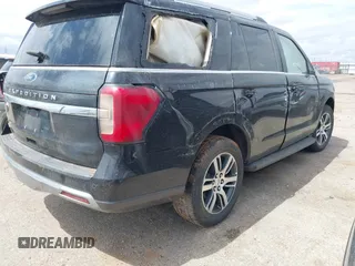 2024 Ford Expedition Limited with VIN 1FMJU2A83REA69642, listed as a IAAI auction lot 41959577 with 29,606 mi miles. Bid and sale history available at carsss.com. Image 4.