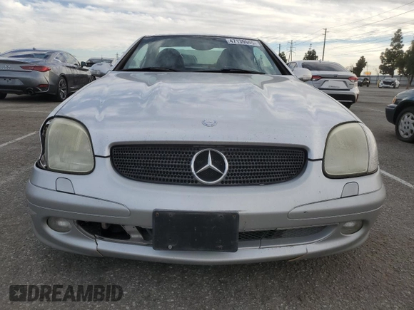 2001 Mercedes-Benz SLK 230 Kompressor with VIN WDBKK49F21F193606, listed as a Copart auction lot 47139945 with 156,424 mi miles and Salvage title. Bid and sale history available at DreamBid. Image 5.