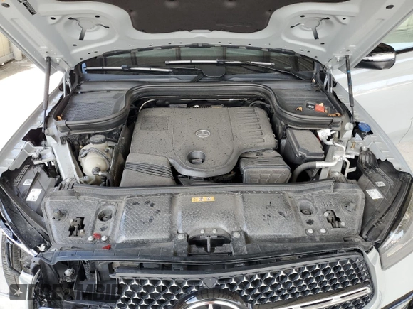 2024 Mercedes-Benz GLE 450 with VIN 4JGFB5KB1RB182563, listed as a Copart auction lot 52348585 with 17,149 mi miles and Salvage title. Bid and sale history available at DreamBid. Image 12.