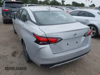 2021 Nissan Versa SV z VIN 3N1CN8EV9ML876627, wystawiony jako IAAI lot #42297873 z przebiegiem 72 216 mil mil oraz . Historia ofert i sprzedaży dostępna na DreamBid. Obrazek 3.