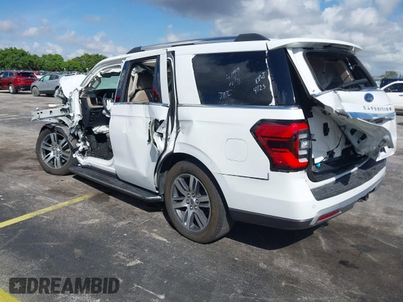 2023 Ford Expedition Limited with VIN 1FMJU1K81PEA15276, listed as a IAAI auction lot 41606560 with 41,570 mi miles. Bid and sale history available at carsss.com. Image 3.