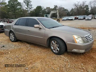 2007 Cadillac DTS V8 z VIN 1G6KD57Y47U115566, wystawiony jako Copart lot #88487785 z przebiegiem 93 484 mil mil oraz Szkoda całkowita • Salvage title. Historia ofert i sprzedaży dostępna na DreamBid. Obrazek 4.