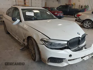 2018 BMW 5 Series 540i xDrive z VIN WBAJE7C50JG891791, wystawiony jako IAAI lot #42365265 z przebiegiem 54 896 mil mil oraz . Historia ofert i sprzedaży dostępna na DreamBid. Obrazek 1.