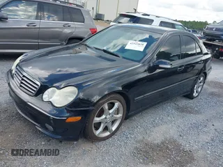 2007 Mercedes-Benz C 230 Sport с VIN WDBRF52H47E024464, выставлен на аукционе IAAI как лот 42542028 с пробегом 213 392 миль миль и . История ставок и продаж доступна на DreamBid. Изображение 2.