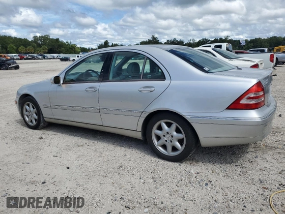 2004 Mercedes-Benz C 320 with VIN WDBRF64J94F458584, listed as a Copart auction lot 71086584 with 112,052 mi miles and Salvage Title. Bid and sale history available at DreamBid. Image 2.