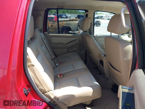 2006 Ford Explorer XLT with VIN 1FMEU73E66UA42910, listed as a IAAI auction lot 41990768 with 176,686 mi miles. Bid and sale history available at carsss.com. Image 8.