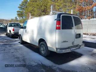 2008 Chevrolet Express Cargo Van with VIN 1GCGG25C581129690, listed as a IAAI auction lot 41541035 with 328,651 mi miles. Bid and sale history available at carsss.com. Image 3.