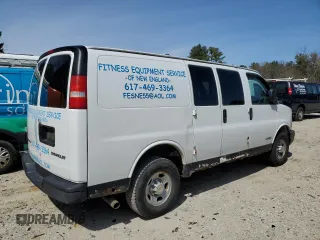 2003 Chevrolet Express Cargo Van with VIN 1GCHG35U031223116, listed as a Copart auction lot 53406665 with 117,243 mi miles and Clean Title. Bid and sale history available at carsss.com. Image 3.
