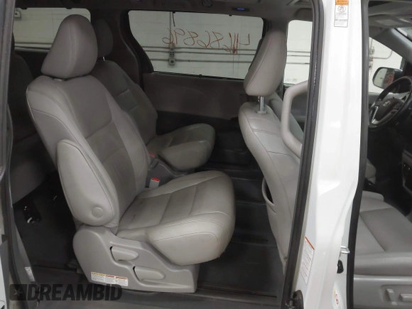 2019 Toyota Sienna XLE with VIN 5TDDZ3DCXKS224647, listed as a IAAI auction lot 41686896 with 93,453 mi miles and . Bid and sale history available at DreamBid. Image 8.
