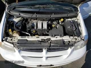 1996 Dodge Caravan SE with VIN 1B4GP45R8TB509090, listed as a Copart auction lot 73795694 with Not Provided miles and Salvage Title. Bid and sale history available at carsss.com. Image 12.