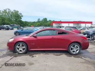 2008 Pontiac G6 GXP z VIN 1G2ZM177884254049, wystawiony jako IAAI lot #42193619 z przebiegiem Nie podano mil oraz . Historia ofert i sprzedaży dostępna na DreamBid. Obrazek 14.