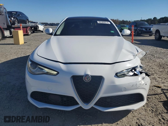 2017 Alfa Romeo Giulia with VIN ZARFAEBN3H7546703, listed as a Copart auction lot 82305614 with 45,438 mi miles and Salvage Title. Bid and sale history available at carsss.com. Image 5.