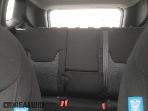 2021 Jeep Renegade Islander with VIN ZACNJDBB2MPM47113, listed as a Copart auction lot 50206165 with 23,570 mi miles and Salvage title. Bid and sale history available at DreamBid. Image 10.