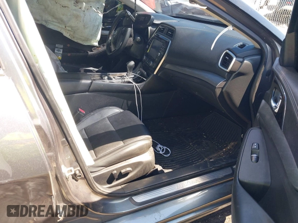 2017 Nissan Maxima SV with VIN 1N4AA6AP7HC422895, listed as a IAAI auction lot 41903816 with 98,214 mi miles and . Bid and sale history available at DreamBid. Image 5.