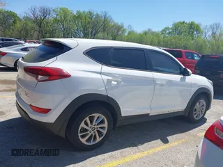 2018 Hyundai Tucson SE with VIN KM8J23A47JU820356, listed as a IAAI auction lot 42016418 with 110,138 mi miles. Bid and sale history available at carsss.com. Image 13.