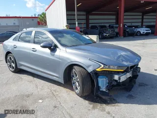 2022 Kia K5 LXS with VIN 5XXG14J2XNG153476, listed as a IAAI auction lot 41699062 with 70,040 mi miles. Bid and sale history available at carsss.com. Image 1.