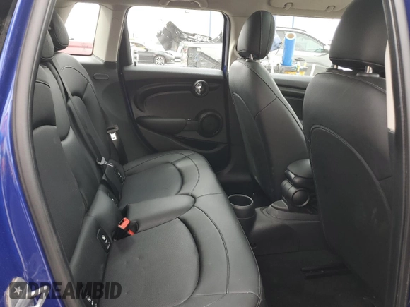 2020 MINI Hardtop 4 Door Cooper with VIN WMWXU7C00L2M50809, listed as a Copart auction lot 48586555 with 29,538 mi miles and Salvage title. Bid and sale history available at DreamBid. Image 10.