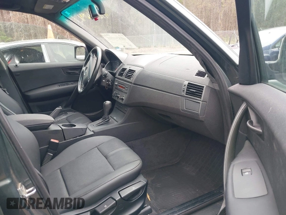 2004 BMW X3 2.5i with VIN WBXPA73494WC43320, listed as a IAAI auction lot 41854091 with 165,368 mi miles. Bid and sale history available at carsss.com. Image 5.
