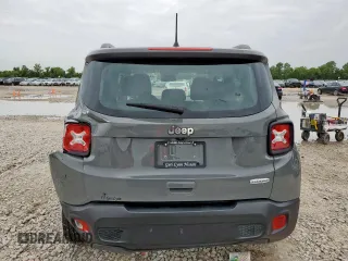 2021 Jeep Renegade Latitude z VIN ZACNJCBB0MPN12213, wystawiony jako Copart lot #64459505 z przebiegiem 31 545 mil mil oraz Szkoda całkowita • Salvage title. Historia ofert i sprzedaży dostępna na DreamBid. Obrazek 6.