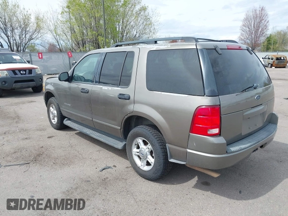 2004 Ford Explorer XLT with VIN 1FMZU73K74ZA77351, listed as a IAAI auction lot 41975855 with 232,814 mi miles and . Bid and sale history available at DreamBid. Image 3.