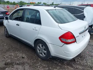 2008 Nissan Versa S с VIN 3N1BC11E48L398119, выставлен на аукционе IAAI как лот 42754328 с пробегом 179 056 миль миль и . История ставок и продаж доступна на DreamBid. Изображение 3.