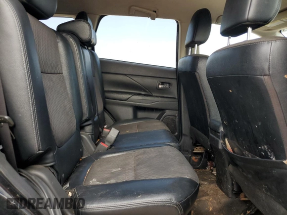 2015 Mitsubishi Outlander SE z VIN JA4AD3A36FZ010050, wystawiony jako Copart lot #56275555 z przebiegiem 171 045 mil mil oraz Szkoda całkowita • Salvage title. Historia ofert i sprzedaży dostępna na DreamBid. Obrazek 11.