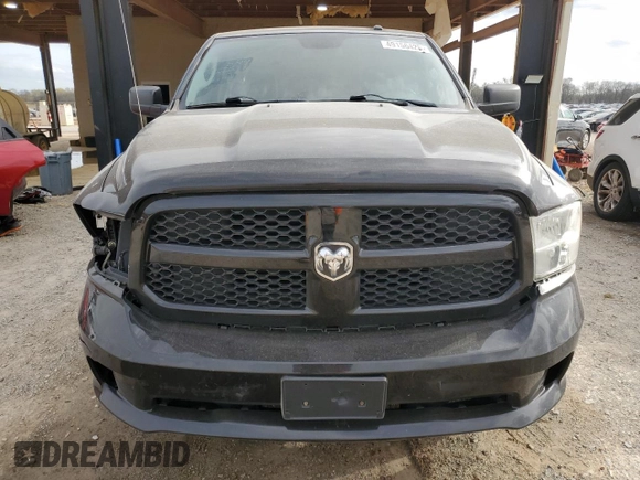 2015 Ram 1500 Tradesman z VIN 3C6JR7AT9FG581134, wystawiony jako Copart lot #49156425 z przebiegiem 182 504 mil mil oraz Szkoda całkowita • Salvage title. Historia ofert i sprzedaży dostępna na DreamBid. Obrazek 5.