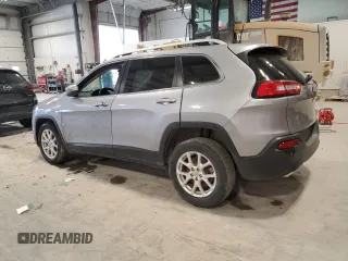 2016 Jeep Cherokee Altitude with VIN 1C4PJLCS2GW292056, listed as a Copart auction lot 49246295 with 60,600 mi miles and Clean Title. Bid and sale history available at carsss.com. Image 2.