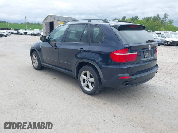 2007 BMW X5 3.0si z VIN 5UXFE43567L010064, wystawiony jako IAAI lot #42288799 z przebiegiem Nie podano mil oraz . Historia ofert i sprzedaży dostępna na DreamBid. Obrazek 3.