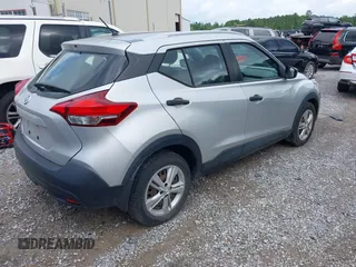 2018 Nissan Kicks SV с VIN 3N1CP5CU1JL515911, выставлен на аукционе IAAI как лот 42352777 с пробегом 50 917 миль миль и . История ставок и продаж доступна на DreamBid. Изображение 4.